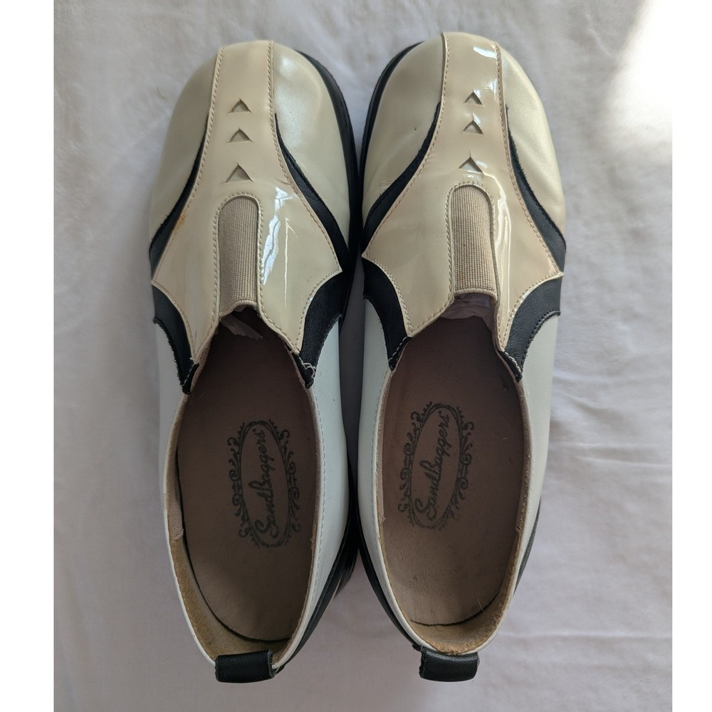 Sandbaggers Moxie Golf Shoes Cream Black Patent Slip On Sz 8 Spikeless Retro